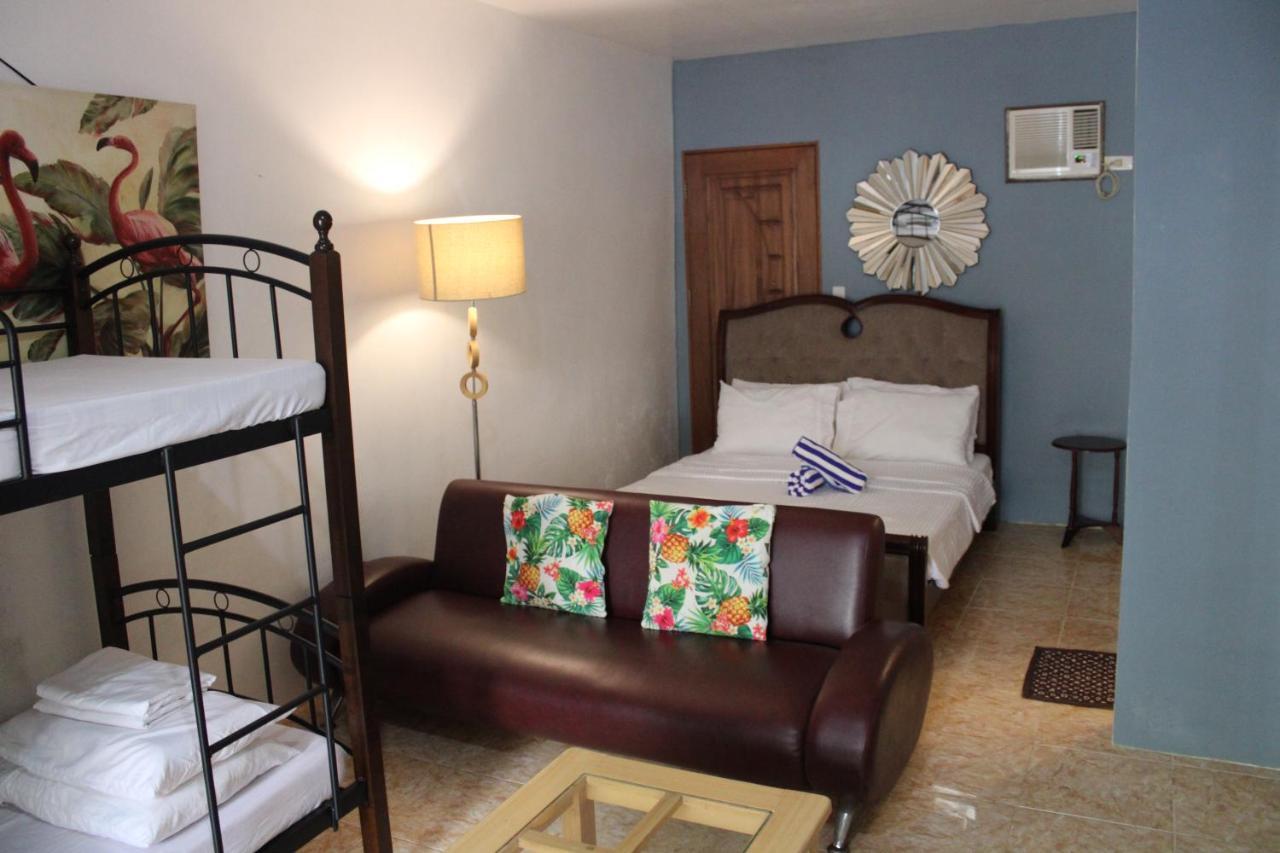Resort Nora's Place 3*