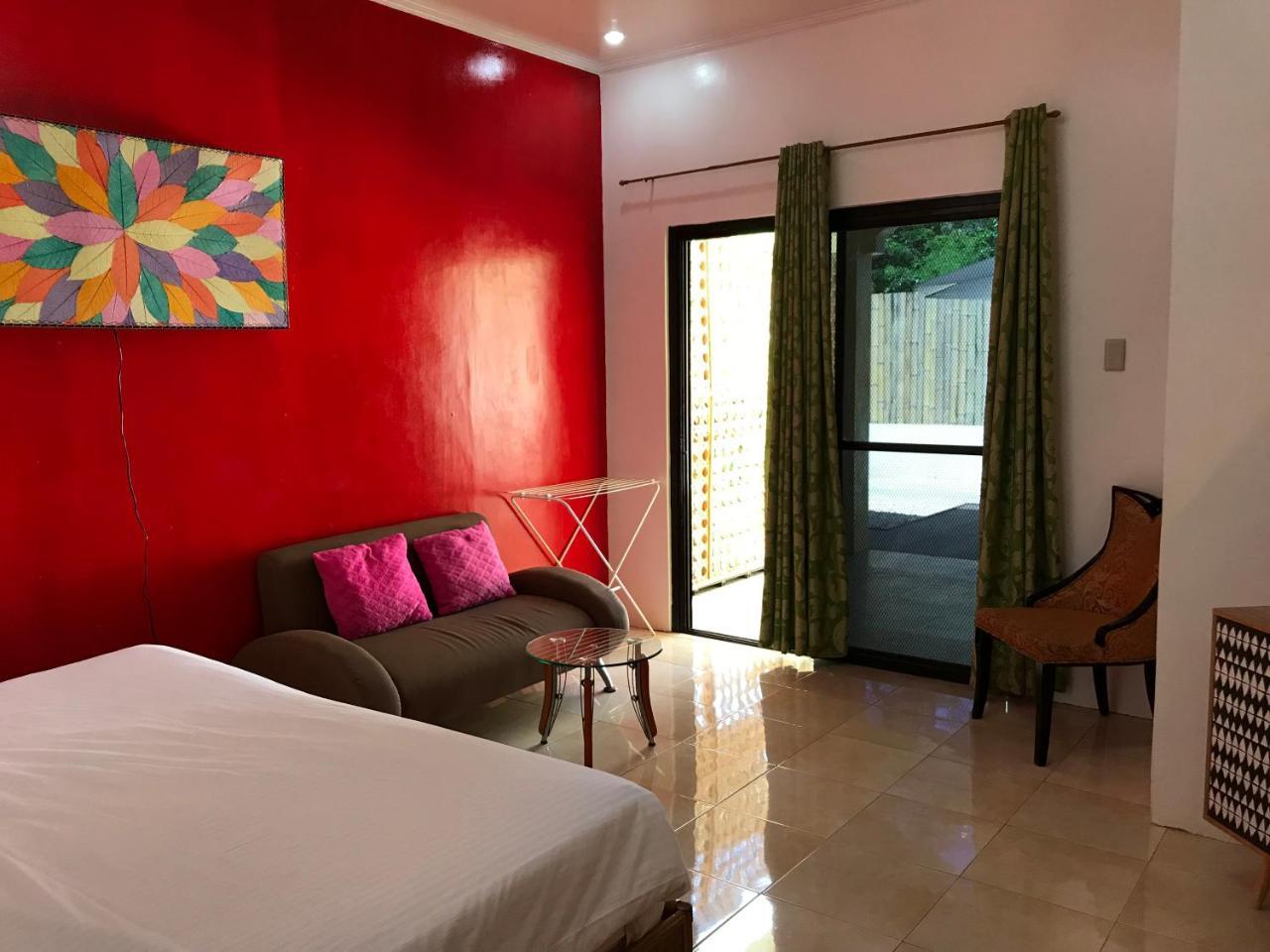 Nora's Place Resort 3*