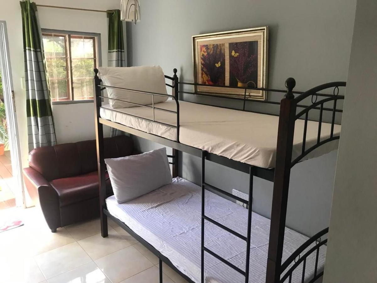 Resort Nora's Place 3*