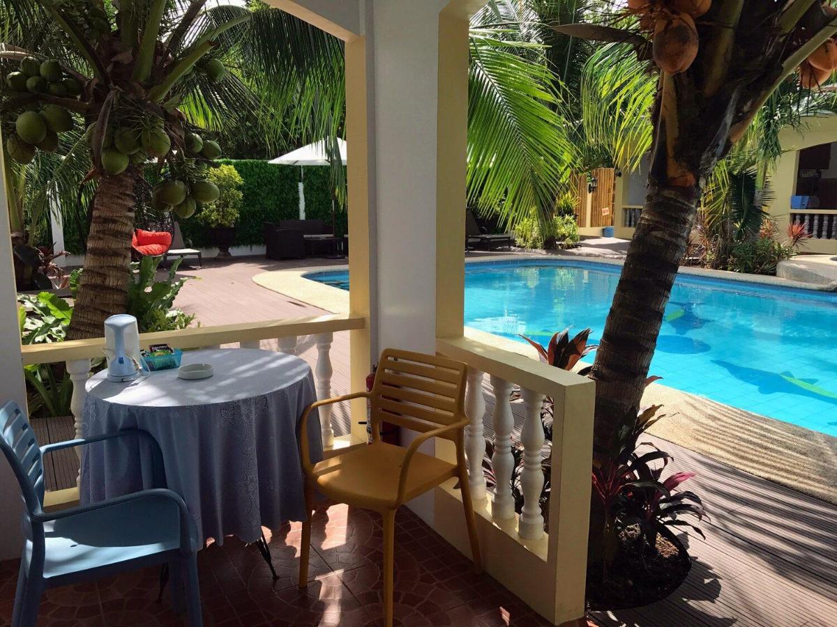 Resort Nora's Place 3*